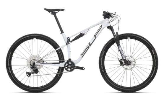 Horsk kolo Superior XF 929 RC GLOSS WHITE/HOLOGRAM BLACK 2022