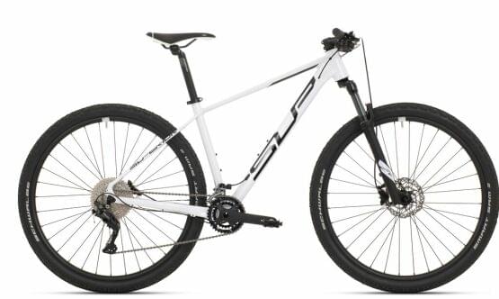 Horsk kolo Superior XC 879 2022 Gloss White/Black Metallic